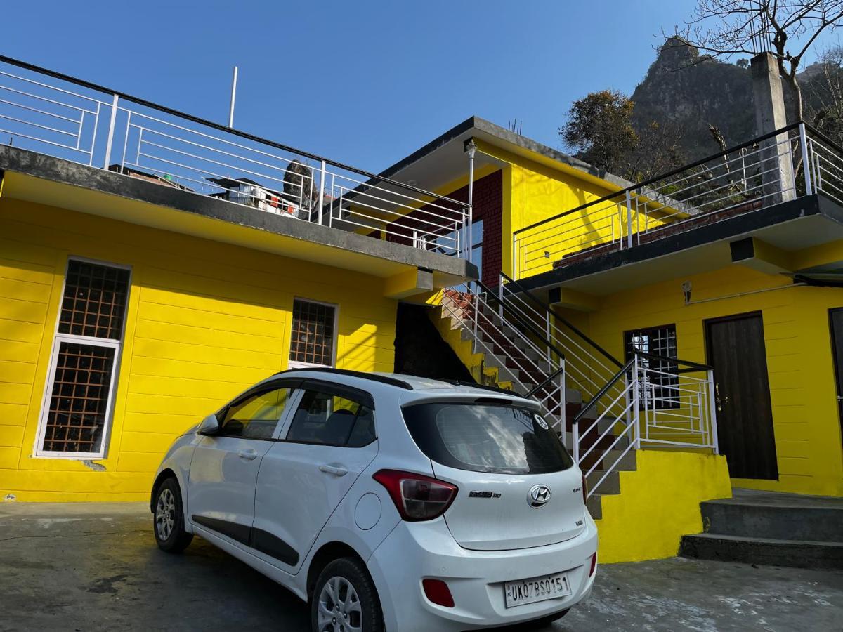 Corn Village Abode Lakhwār Exteriör bild